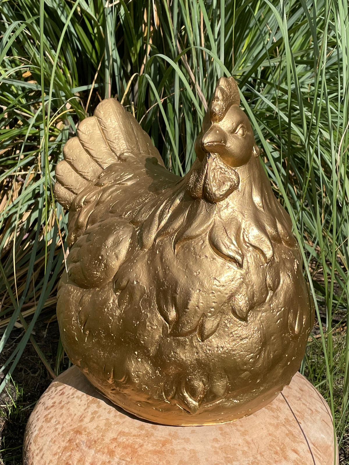 (tuin)beeld gouden kip, boerderij 40cm
