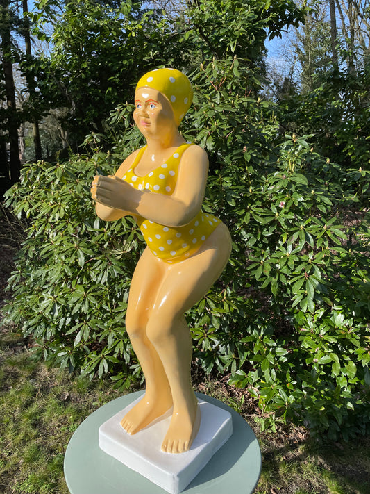 Duikende dame geel bolletje jacuzzi tuin, zwembad, vijver 115cm