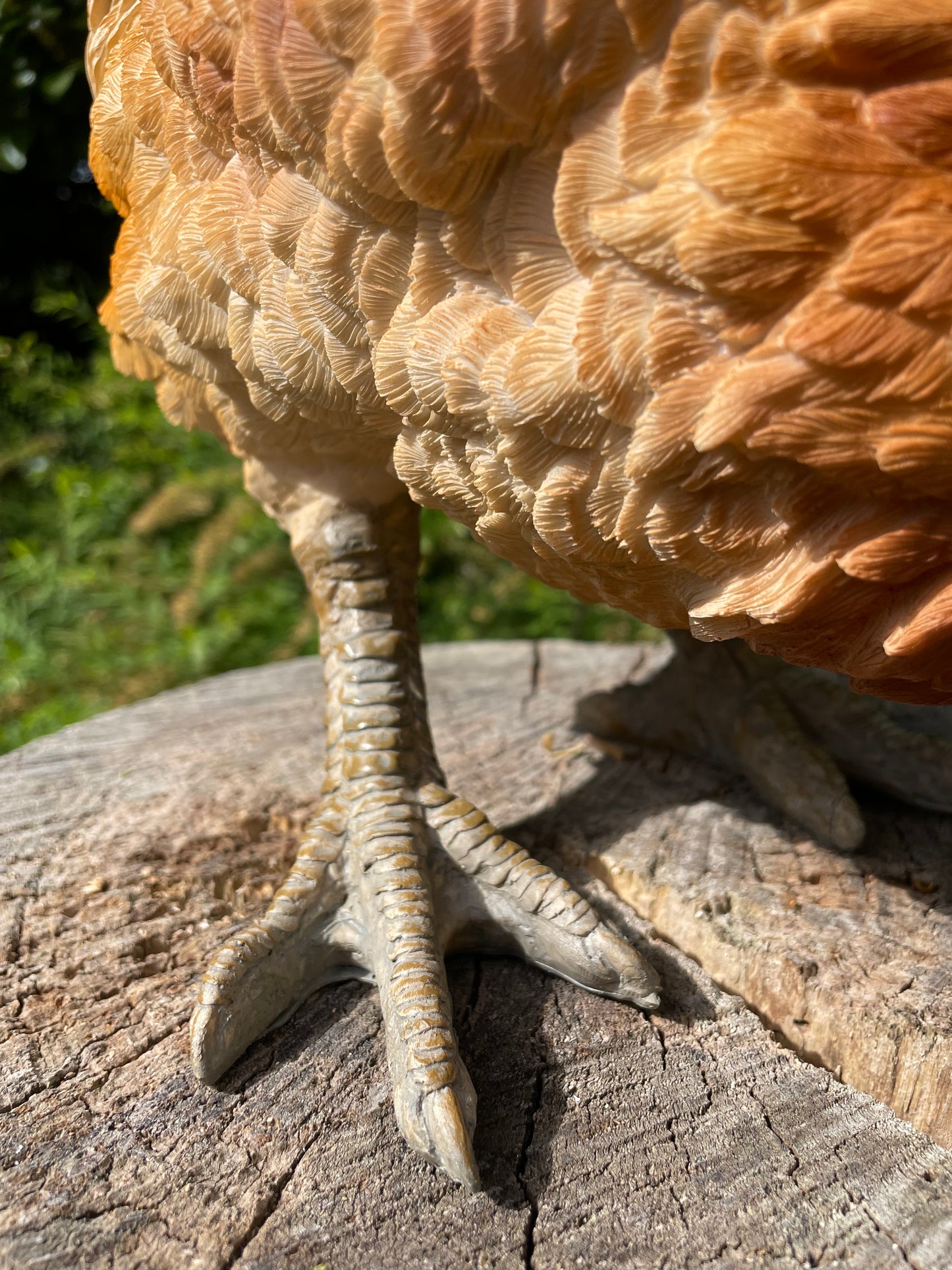 Beeld kip, pikkend, bruin, tuin, gazon, boerderij 35cm