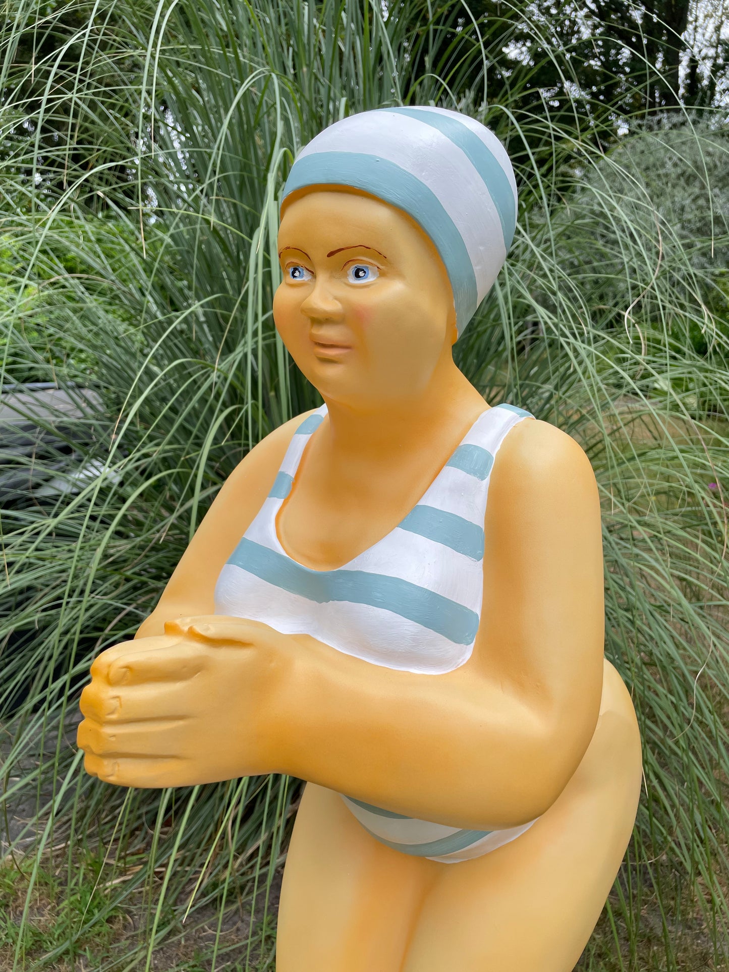 Duikende dame grijs-wit jacuzzi tuin, zwembad, vijver 115cm