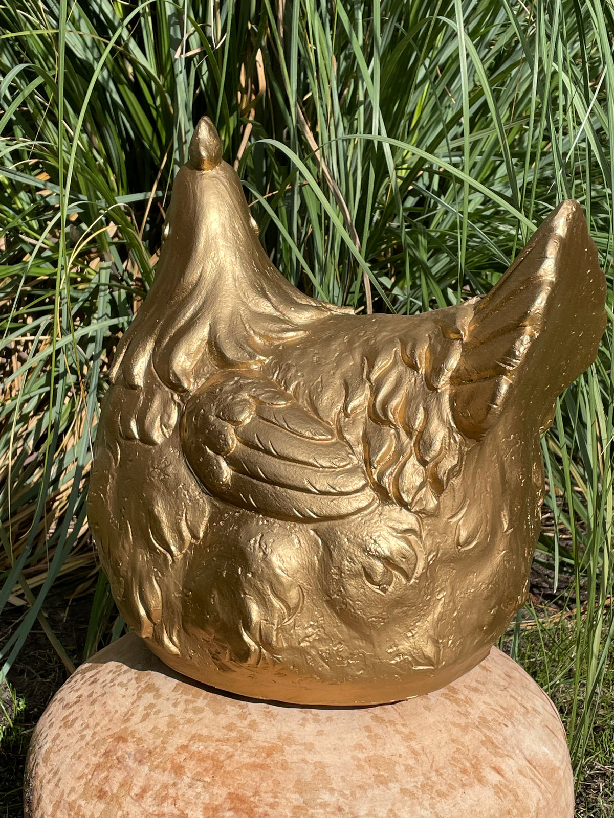 (tuin)beeld gouden kip, boerderij 40cm
