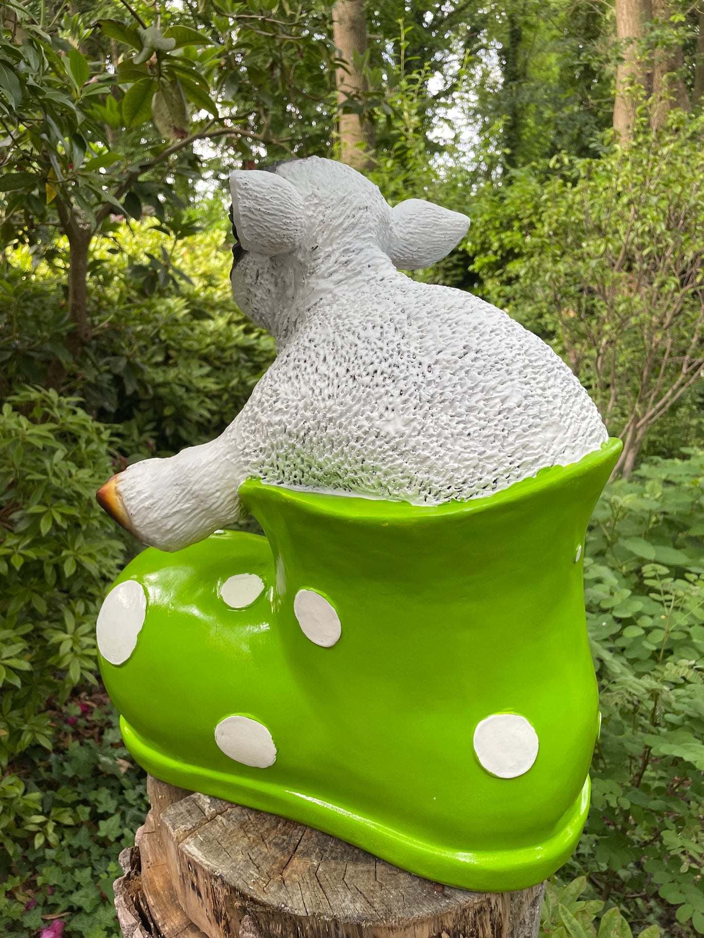 Beeld lammetje laarsje, kinderkamer, babykamer Groen 45cm