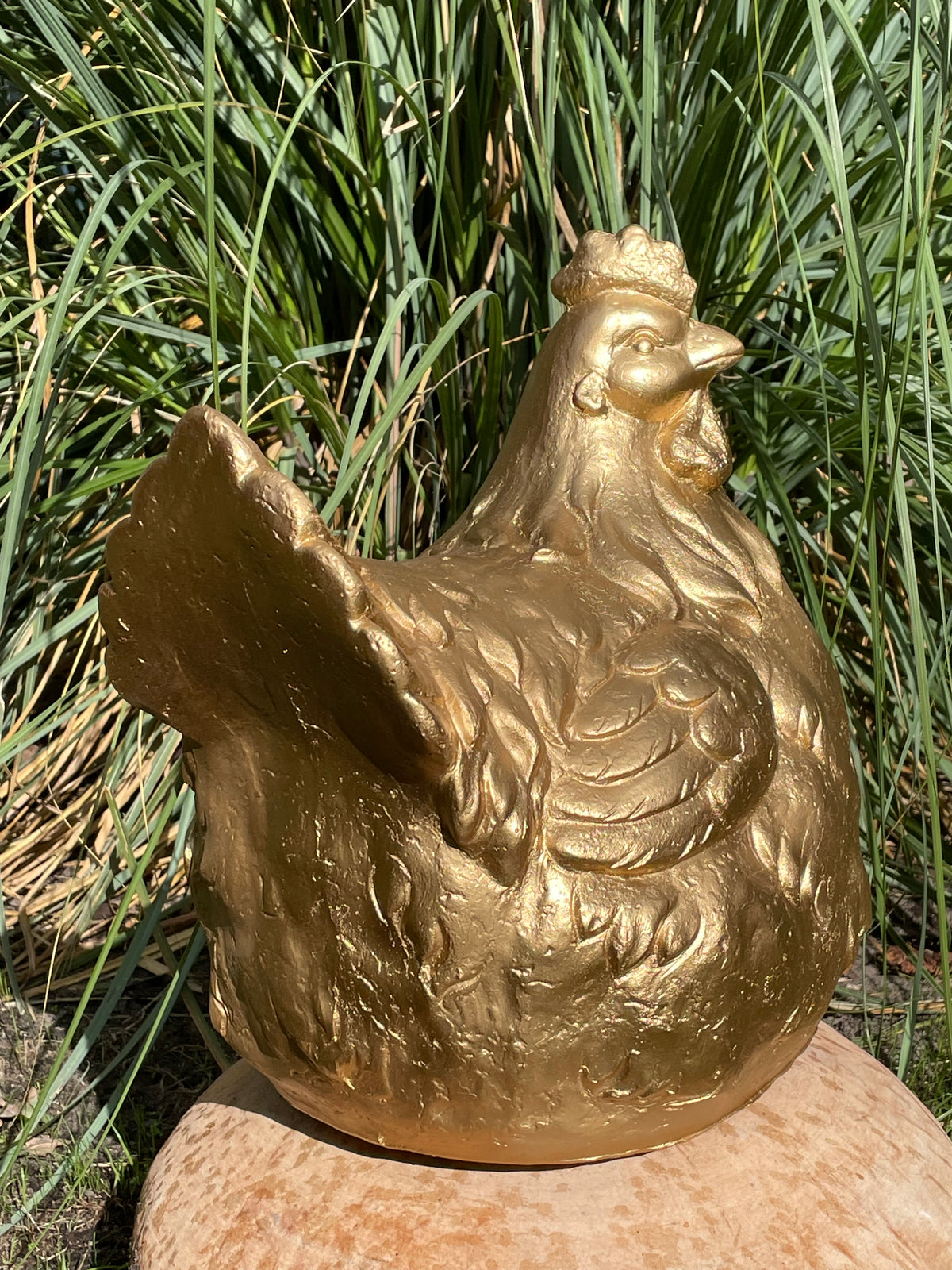 (tuin)beeld gouden kip, boerderij 40cm
