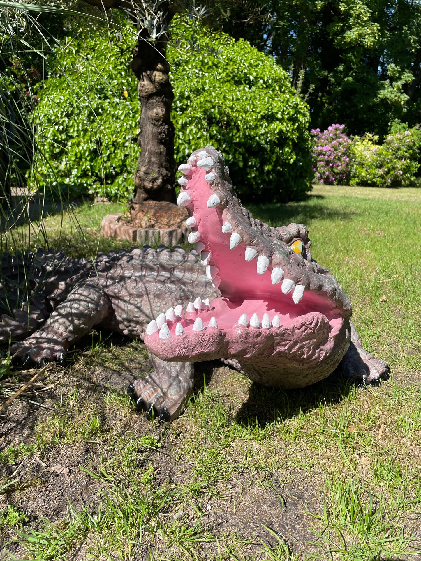Beeld krokodil, grijs groen zwembad, vijver, boerderij 125cm