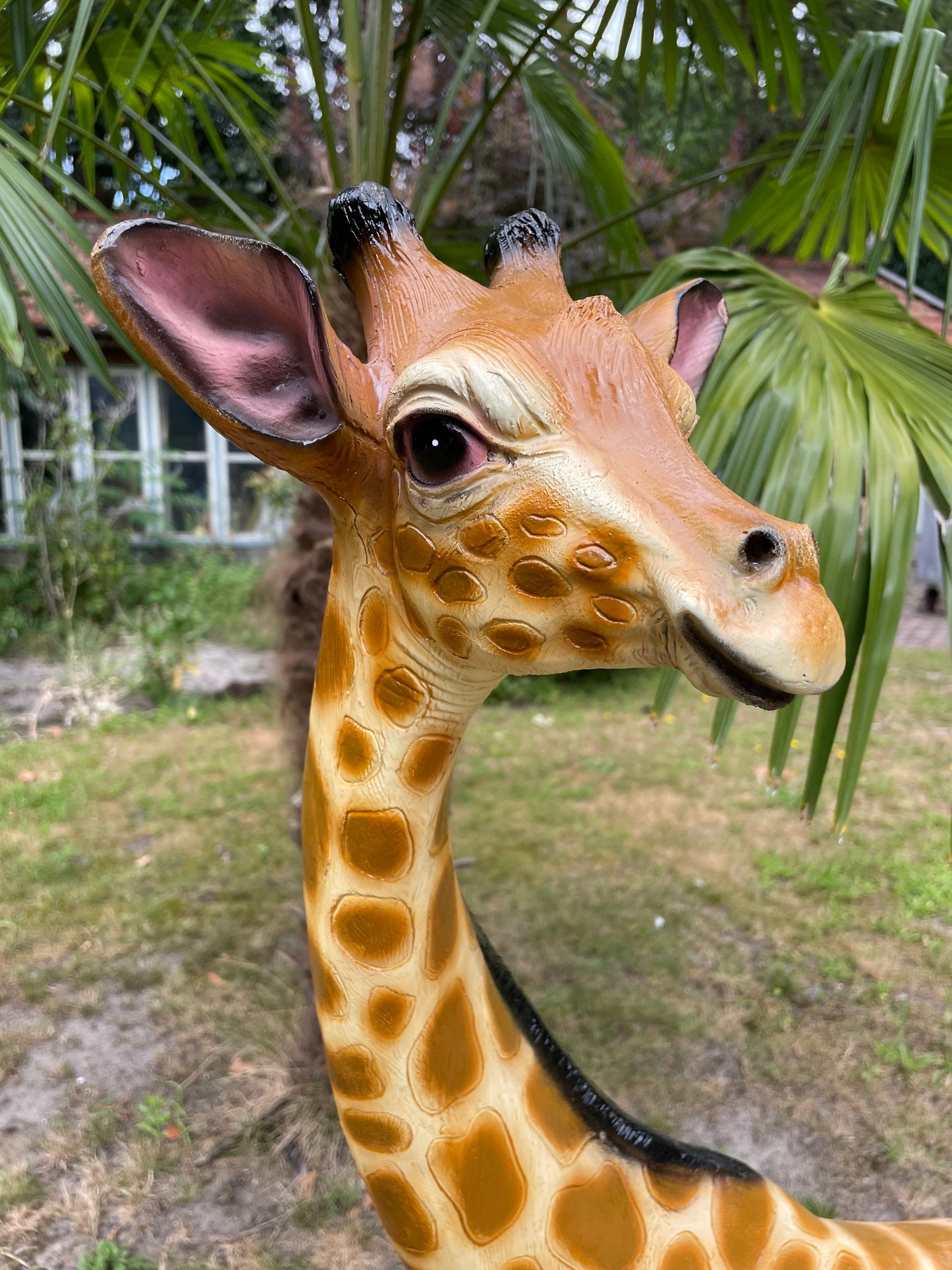 Grote Giraffe Tuinbeeld – Realistisch Dierenbeeld voor Babykamer of Buiten 120cm
