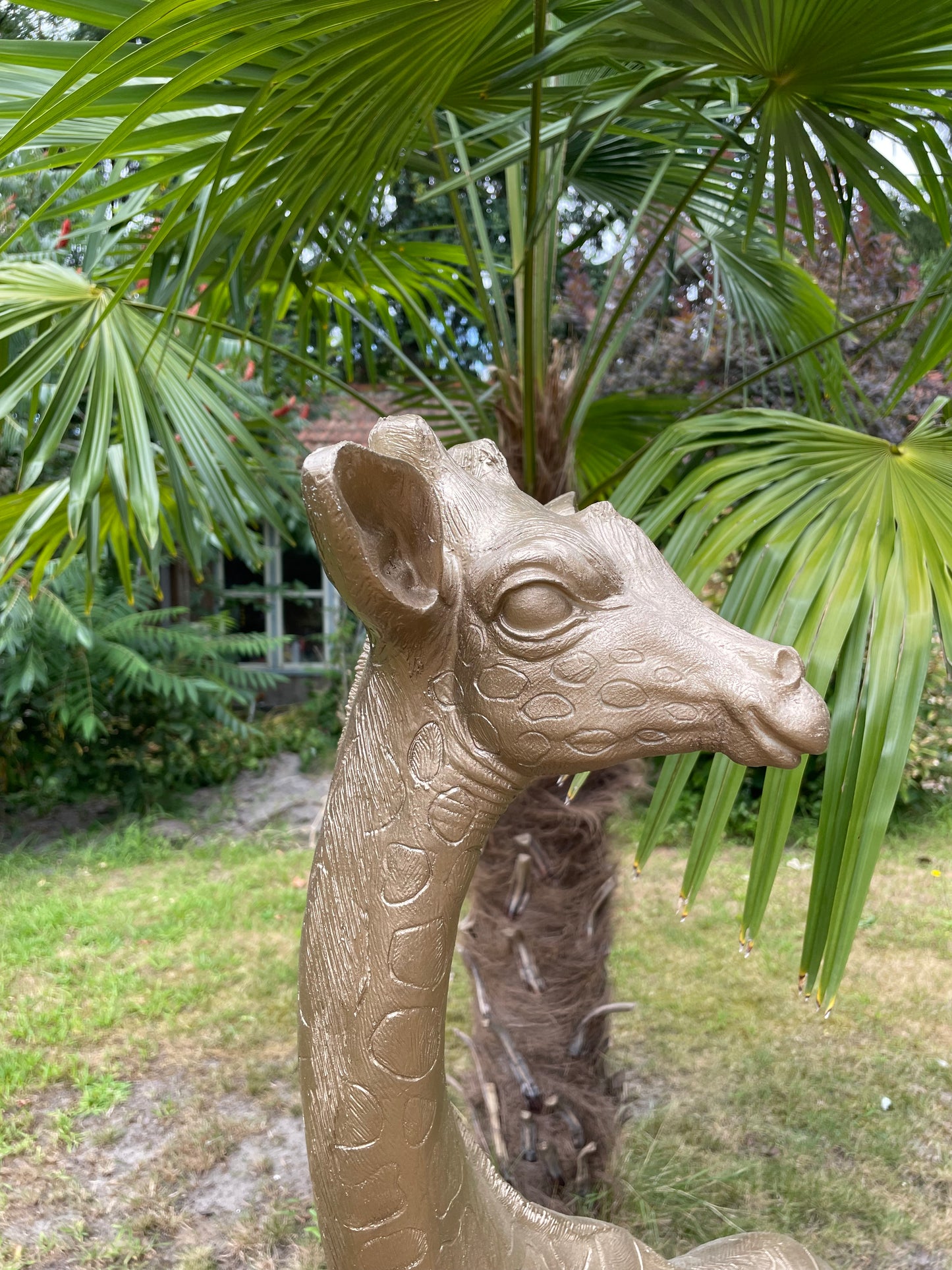 Grote Giraffe Tuinbeeld – Realistisch Dierenbeeld voor Babykamer of Buiten 120cm