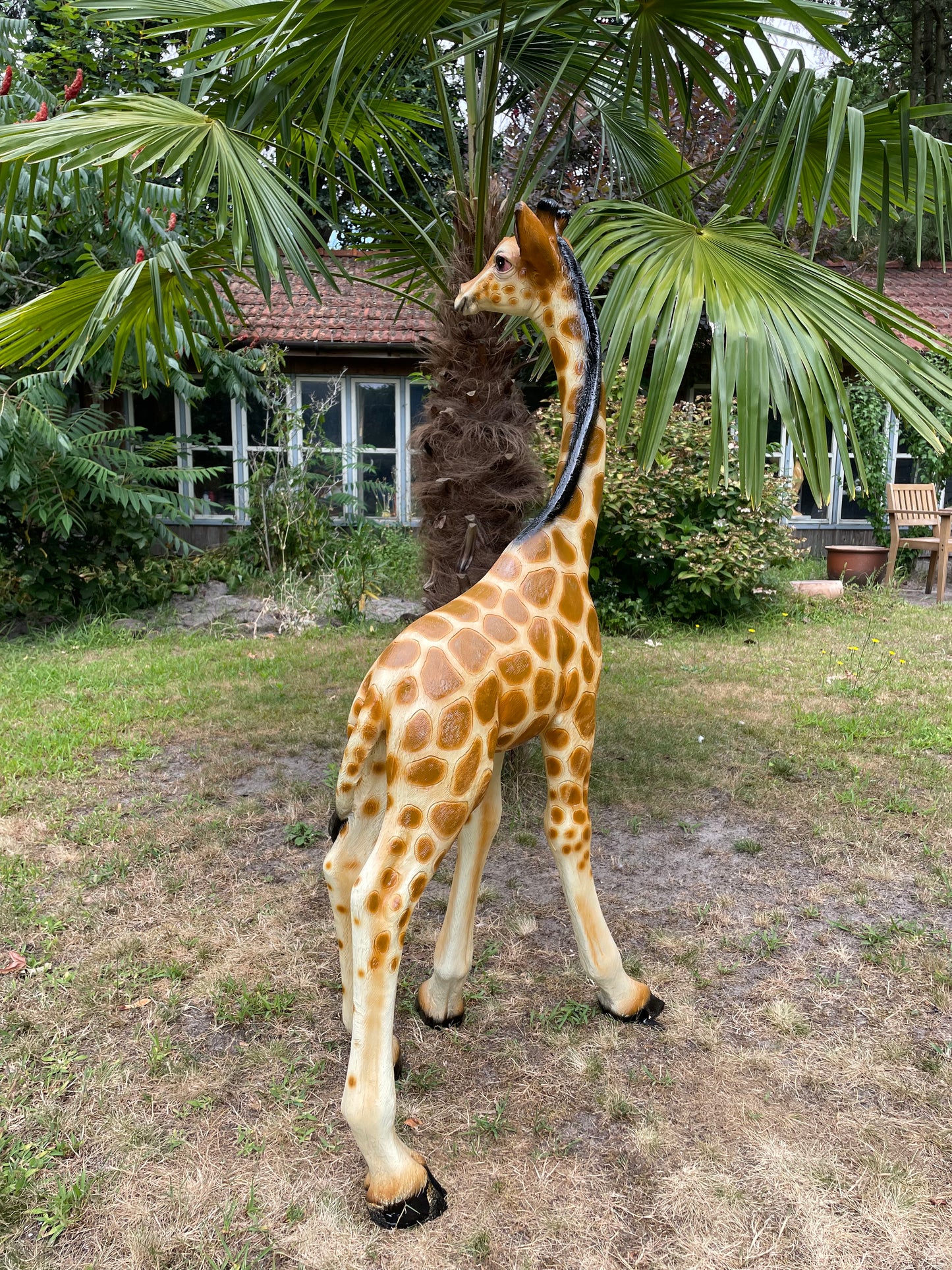 Grote Giraffe Tuinbeeld – Realistisch Dierenbeeld voor Babykamer of Buiten 120cm