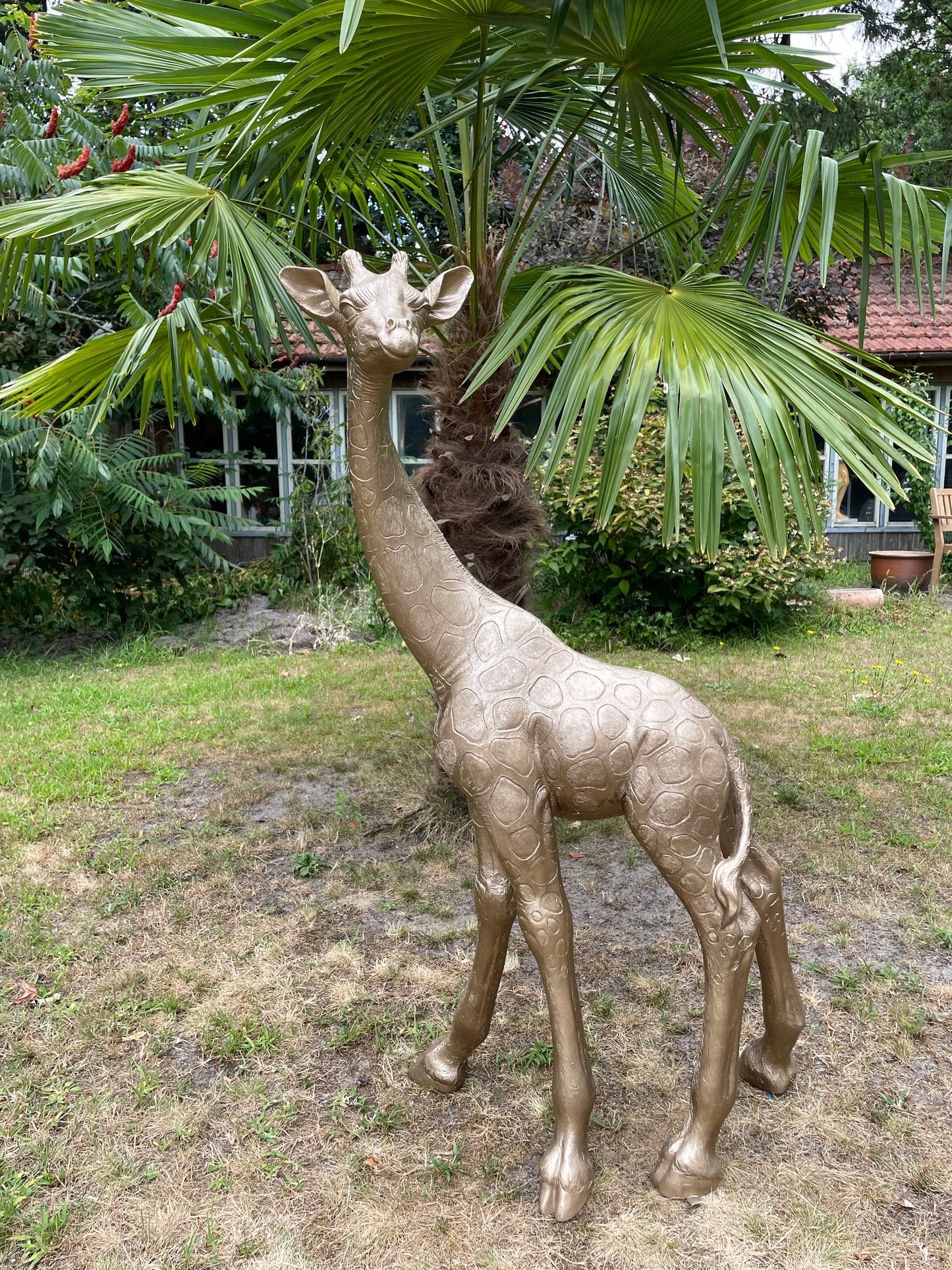 Grote Giraffe Tuinbeeld – Realistisch Dierenbeeld voor Babykamer of Buiten 120cm