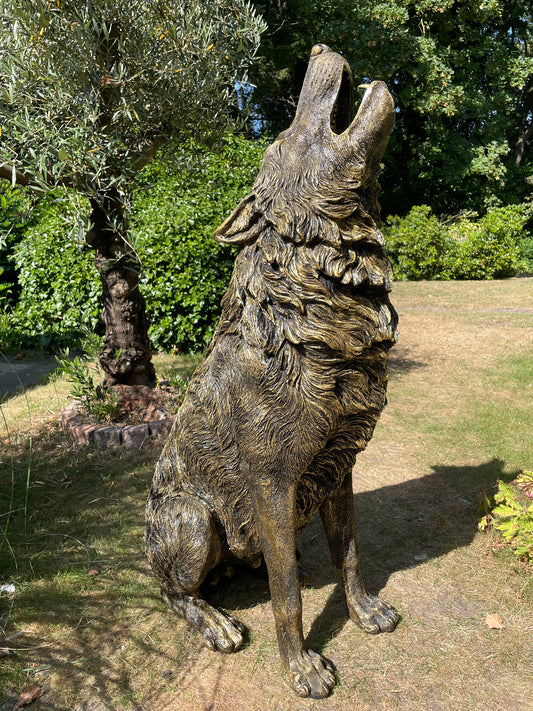 Tuinbeeld Wolf – Grote Huilende Zittende Wolf – Tuindecoratie Dierenbeeld, 120 cm
