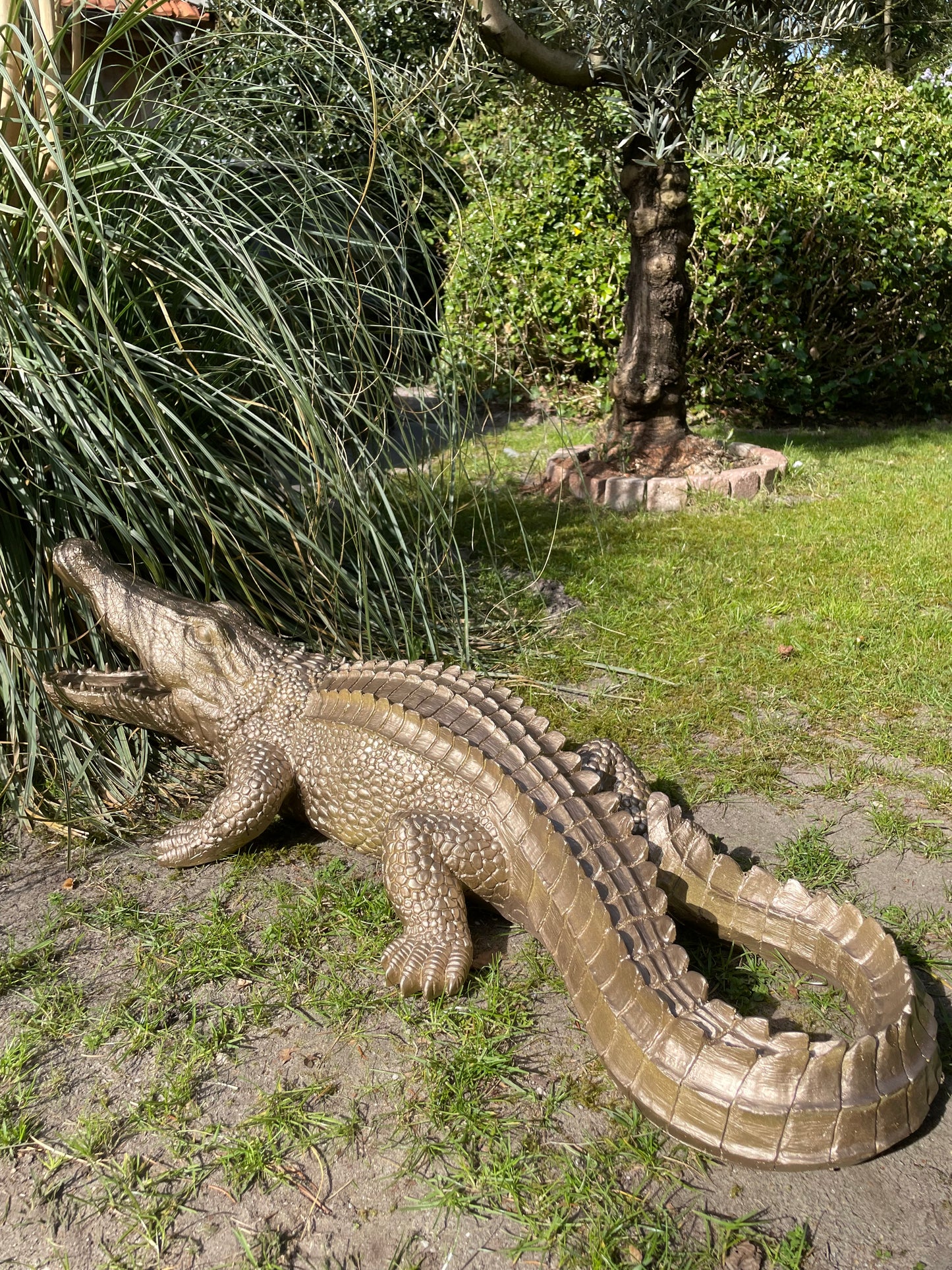 Beeld krokodil, Goud, zwembad, vijver, boerderij 100cm