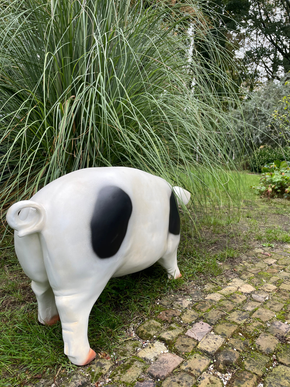 (Tuin)Beeld varken zw/w tuin, manege, boerderij 85cm