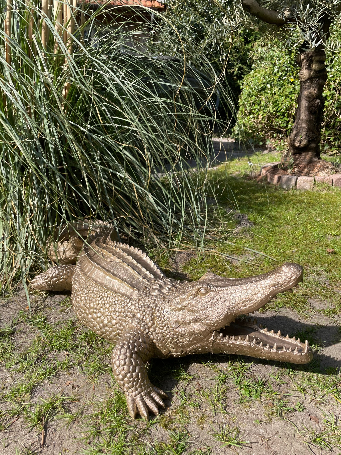 Beeld krokodil, Goud, zwembad, vijver, boerderij 100cm