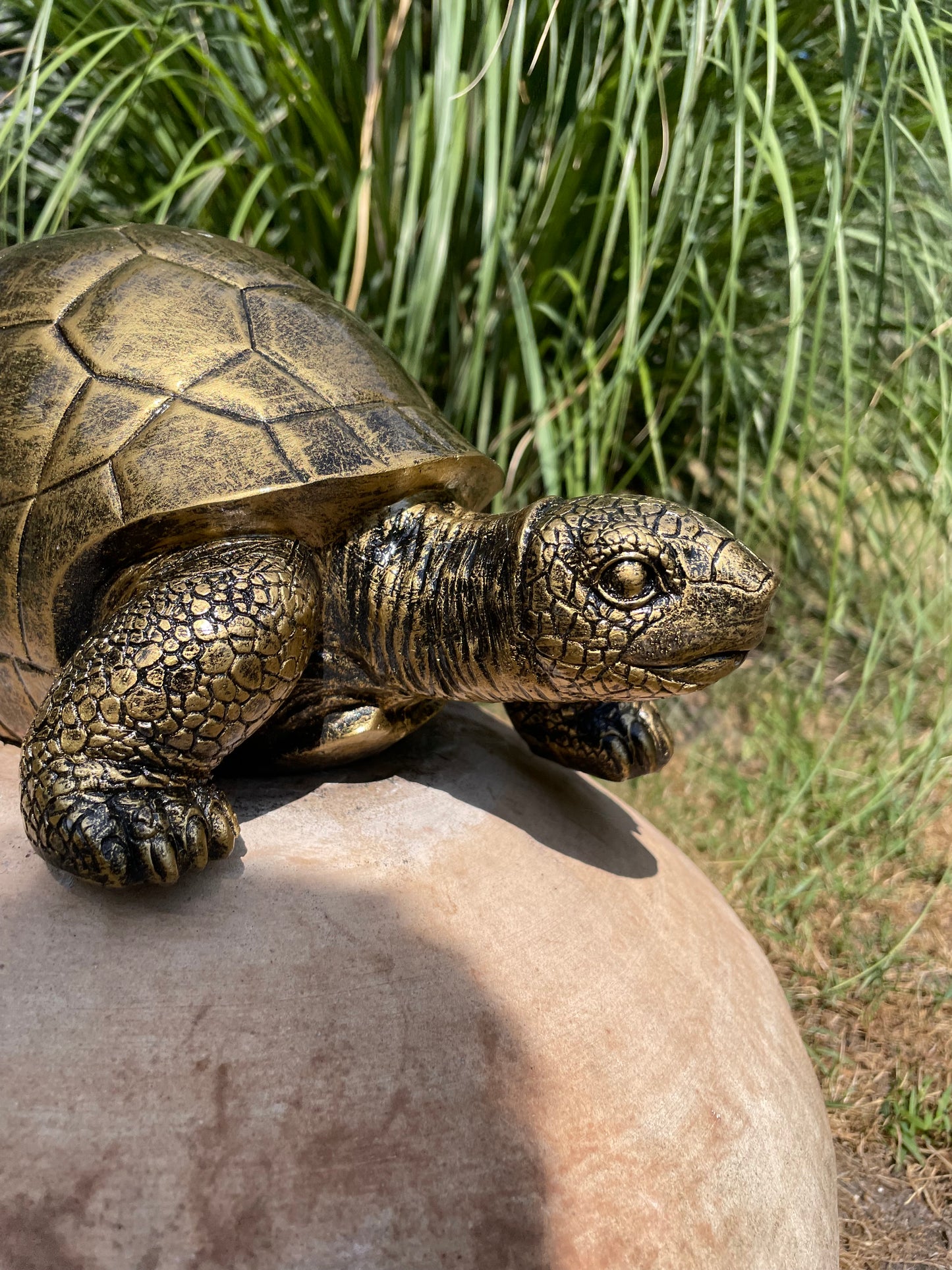 Beeld schildpad goud, gazon, tuin, vijver, 35 cm