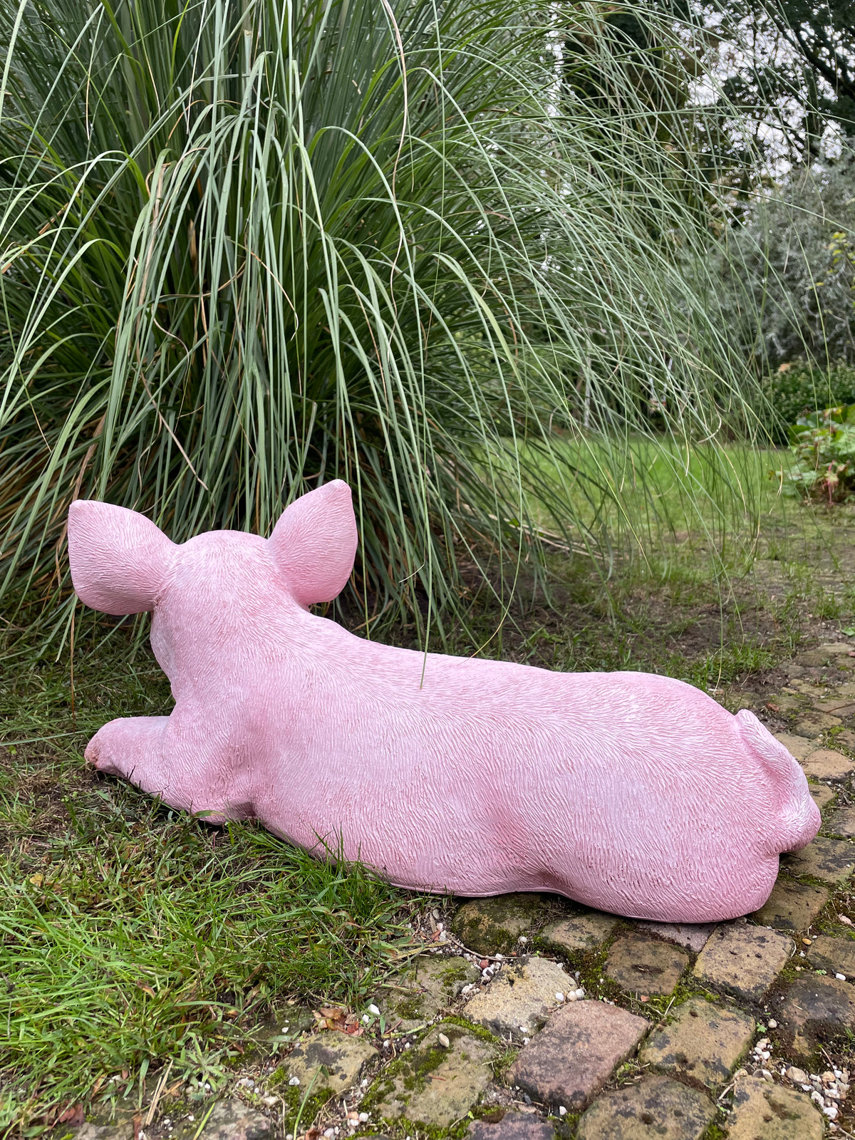 (Tuin)Beeld varken roze liggend tuin, boerderij 70cm
