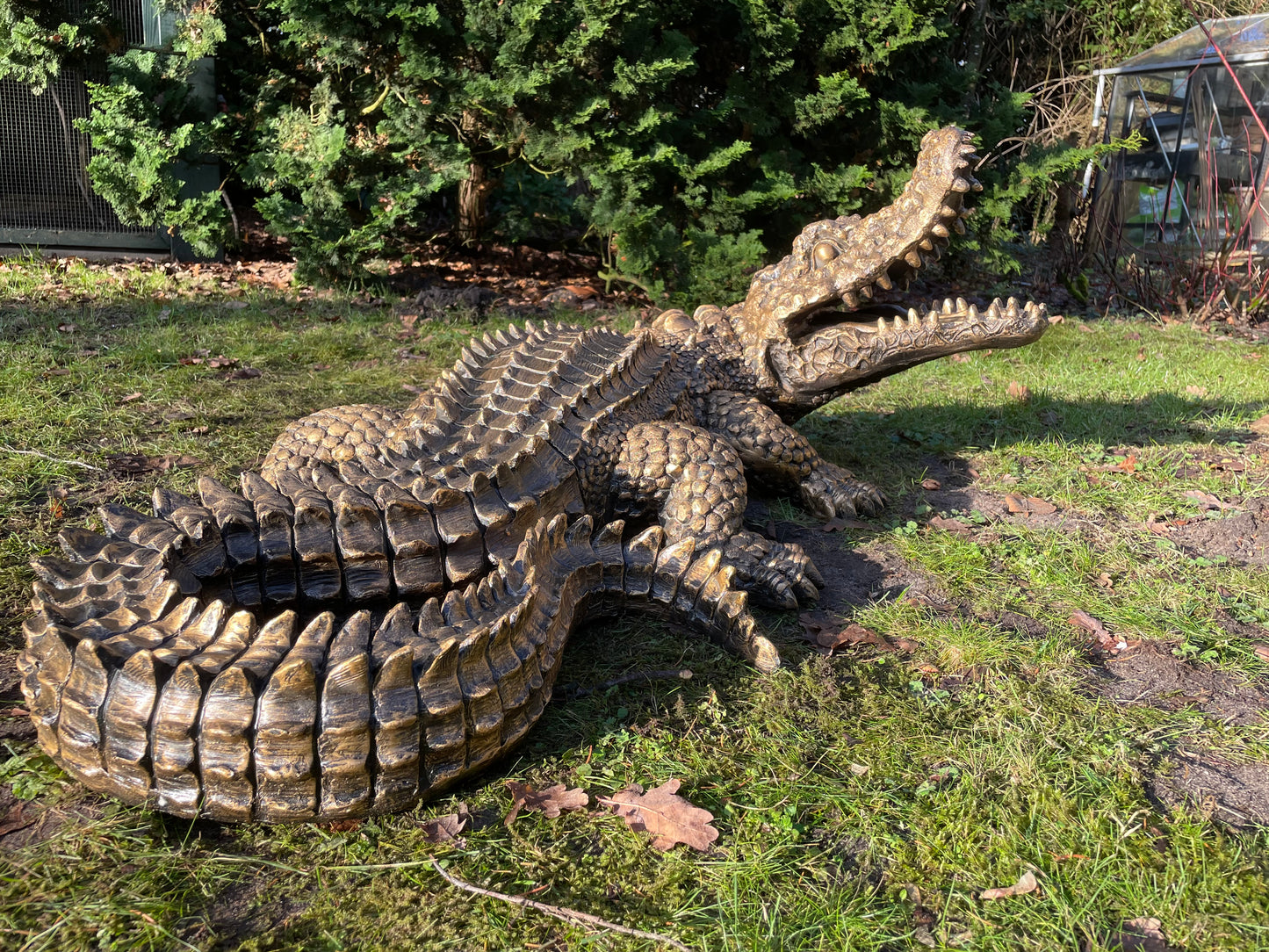Beeld krokodil, antiek goud, zwembad, vijver, boerderij 125cm