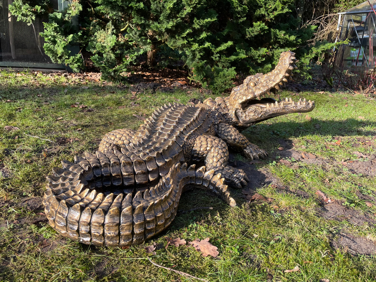 Beeld krokodil, antiek goud, zwembad, vijver, boerderij 125cm